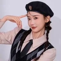 熊小小