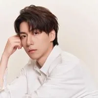 허릉운(쉬링윈)