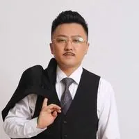薛亦伦