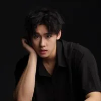 严佳炜