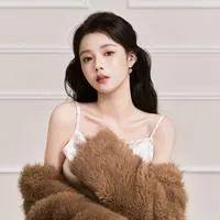 闫昕玥