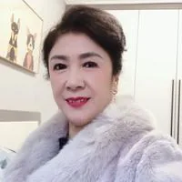 闫一英