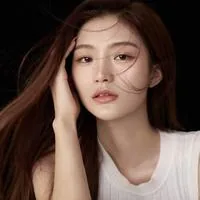 杨洛涵