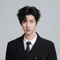 杨盟
