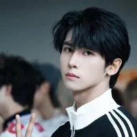 杨舒维