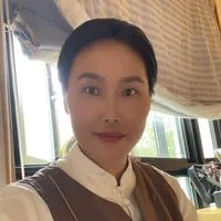 杨小彬