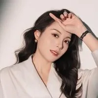 Yi Xin