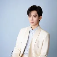 은유봉(인위펑)