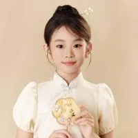 应语潼