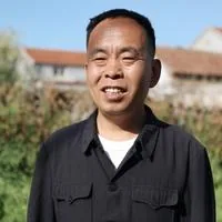 尤一默