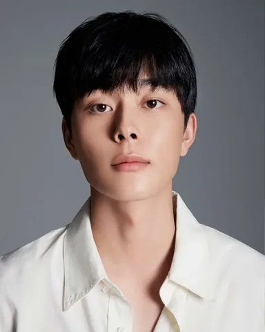Yoo Seonho