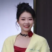 张佳