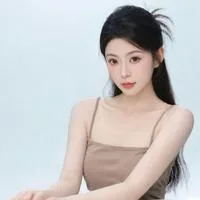 张露予