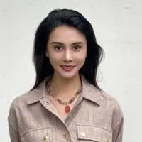 张巧雯