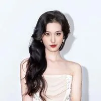 张斯予