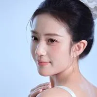 张怡含