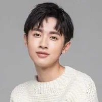 张逸杰