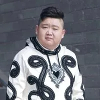 张艺骞