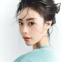 张艺尹