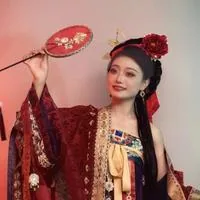 张梓静