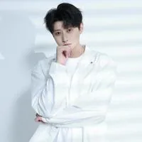 赵宏粒