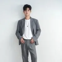 赵俊逸