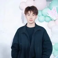哲宇