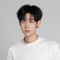 周纪宇