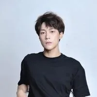 周景焱