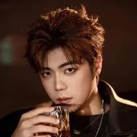 周自财