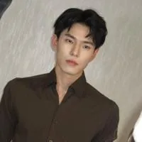 주용병(주룽빙)