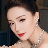 庄倩