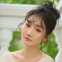 訾纯子