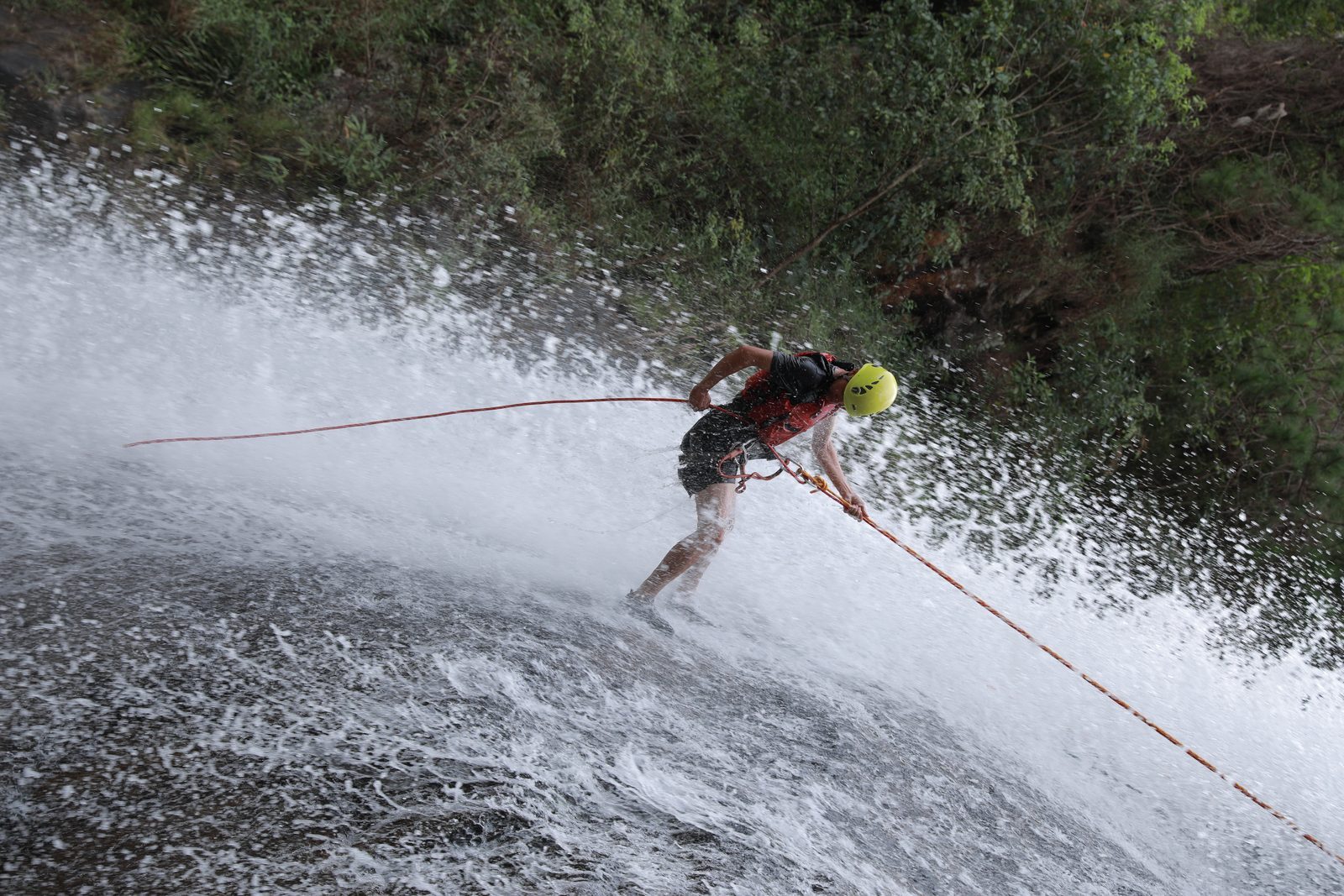 Đà Lạt, abseiling through spray