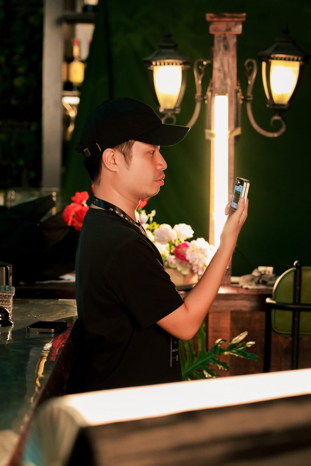 Samsung, phone up at the bar