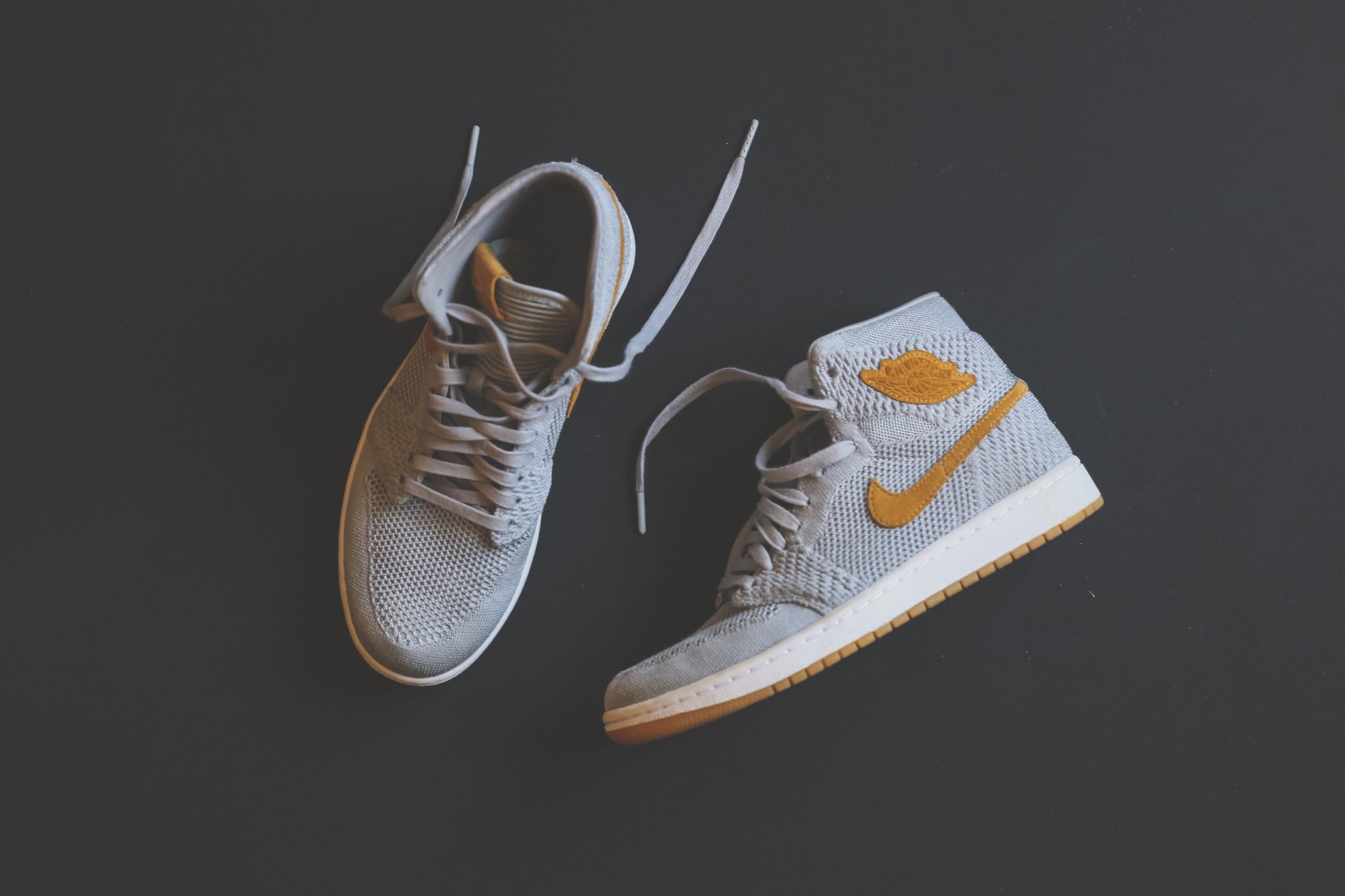 Air Jordan 1 Grey