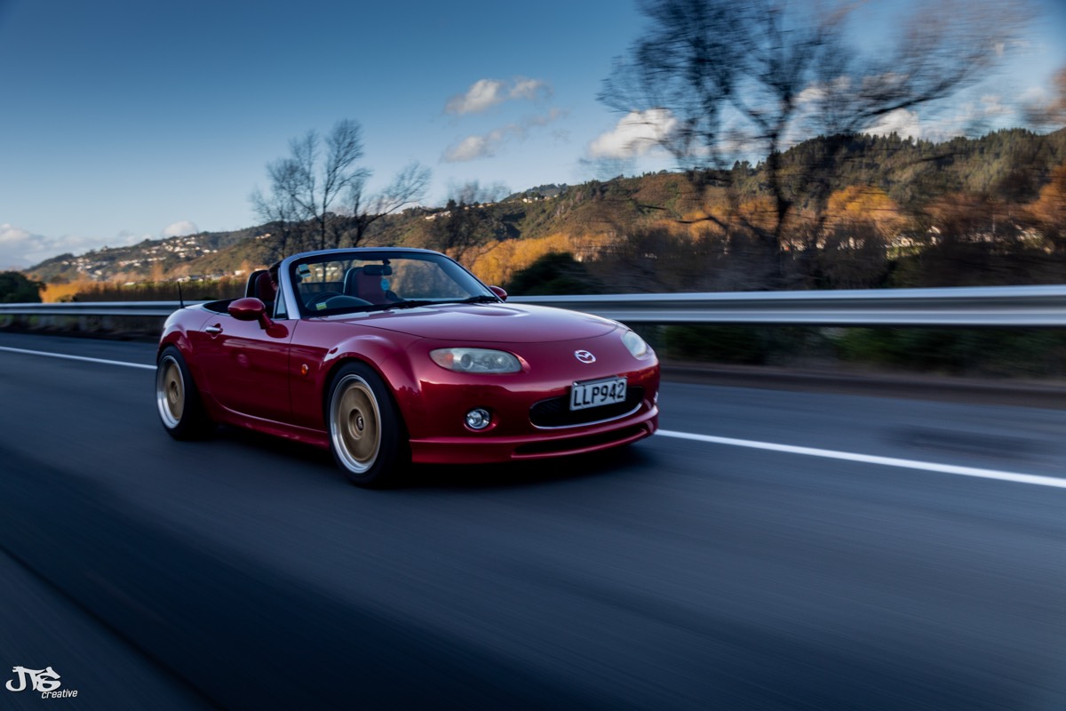 2005 Mazda Roadster