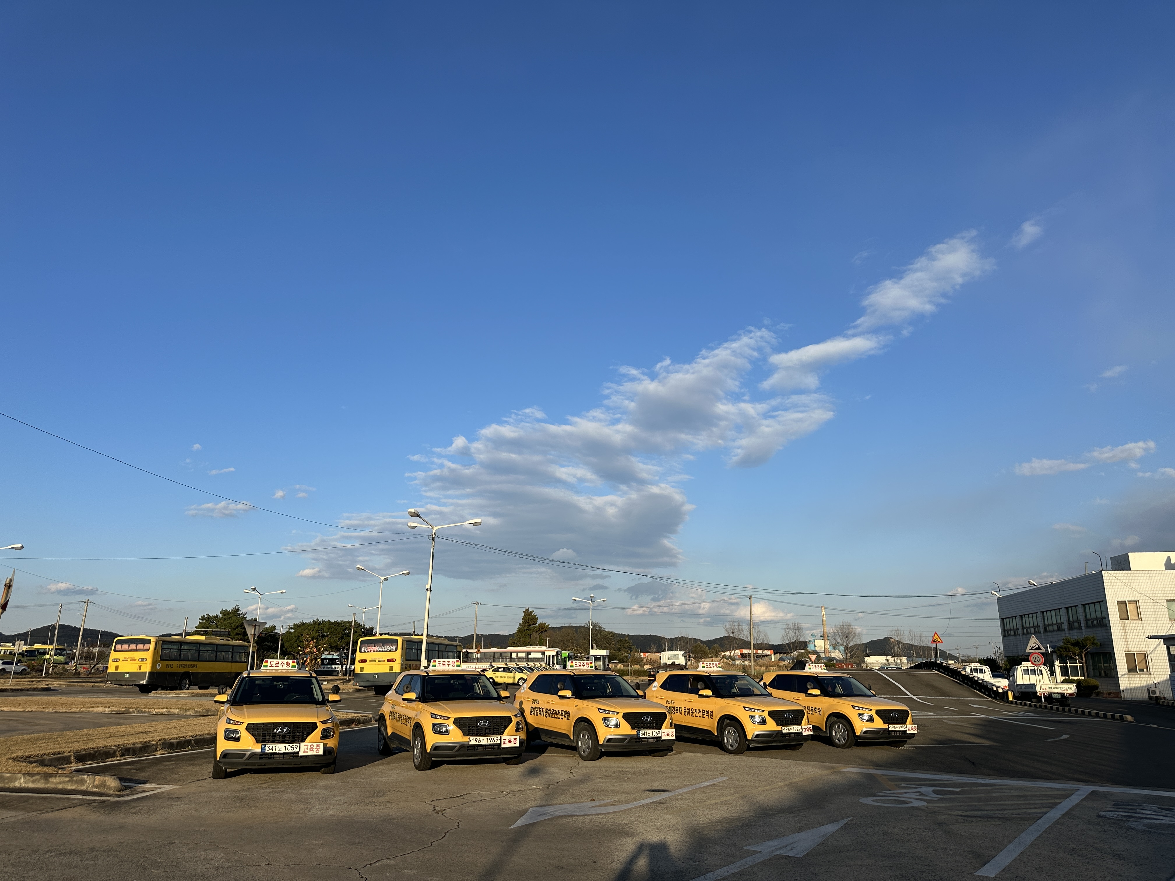 흥해경북 운전면허학원의 넓은 장내기능 코스