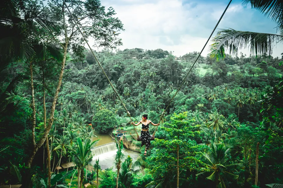 Mount Batur View, Tegallalang Rice Terraces, Coffee Plantation & Bali Swing with Ubud Art Market
