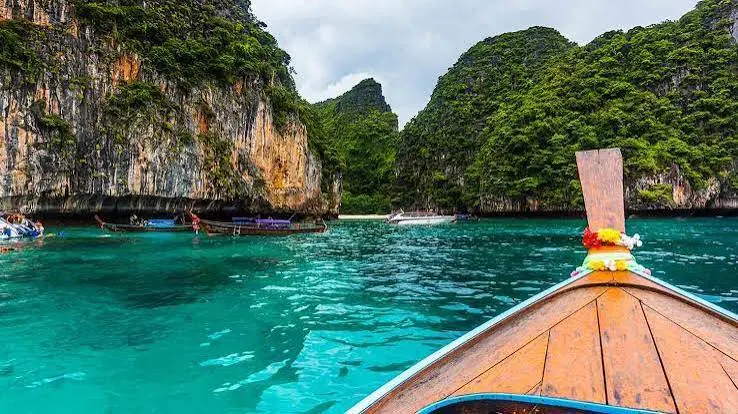 PHI PHI ISLAND TOUR | SHARED SPEEDBOAT