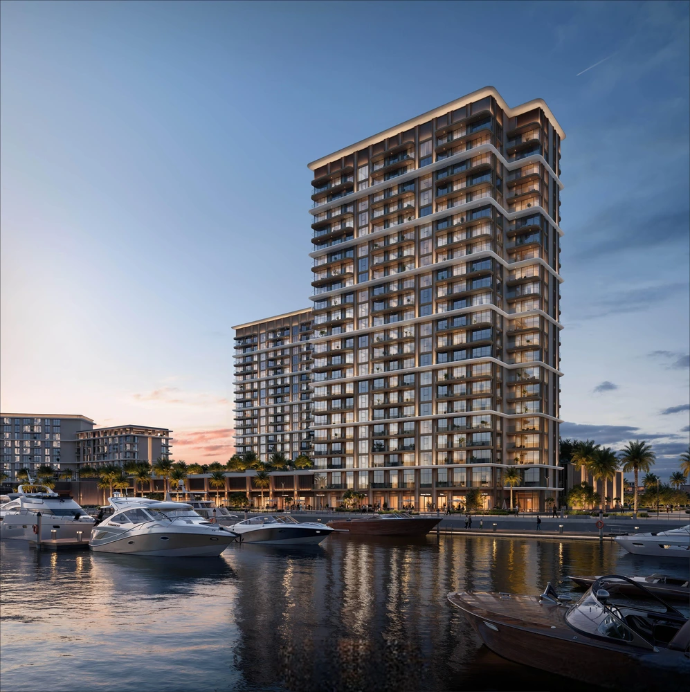 4 BR Apartment