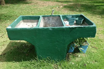 Guatemalan Pila used for laundry