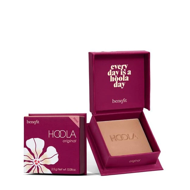 Benefit Cosmetics Hoola