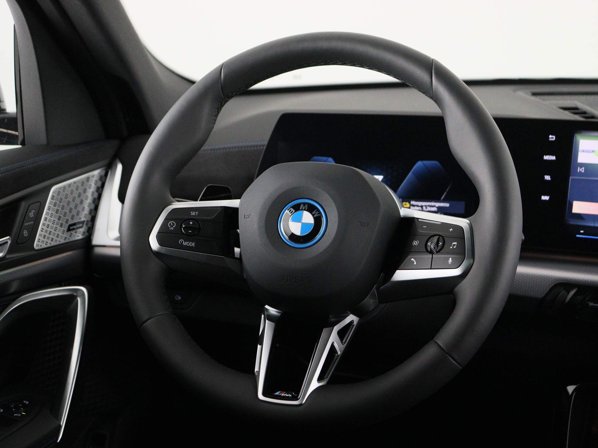 BMW iX2