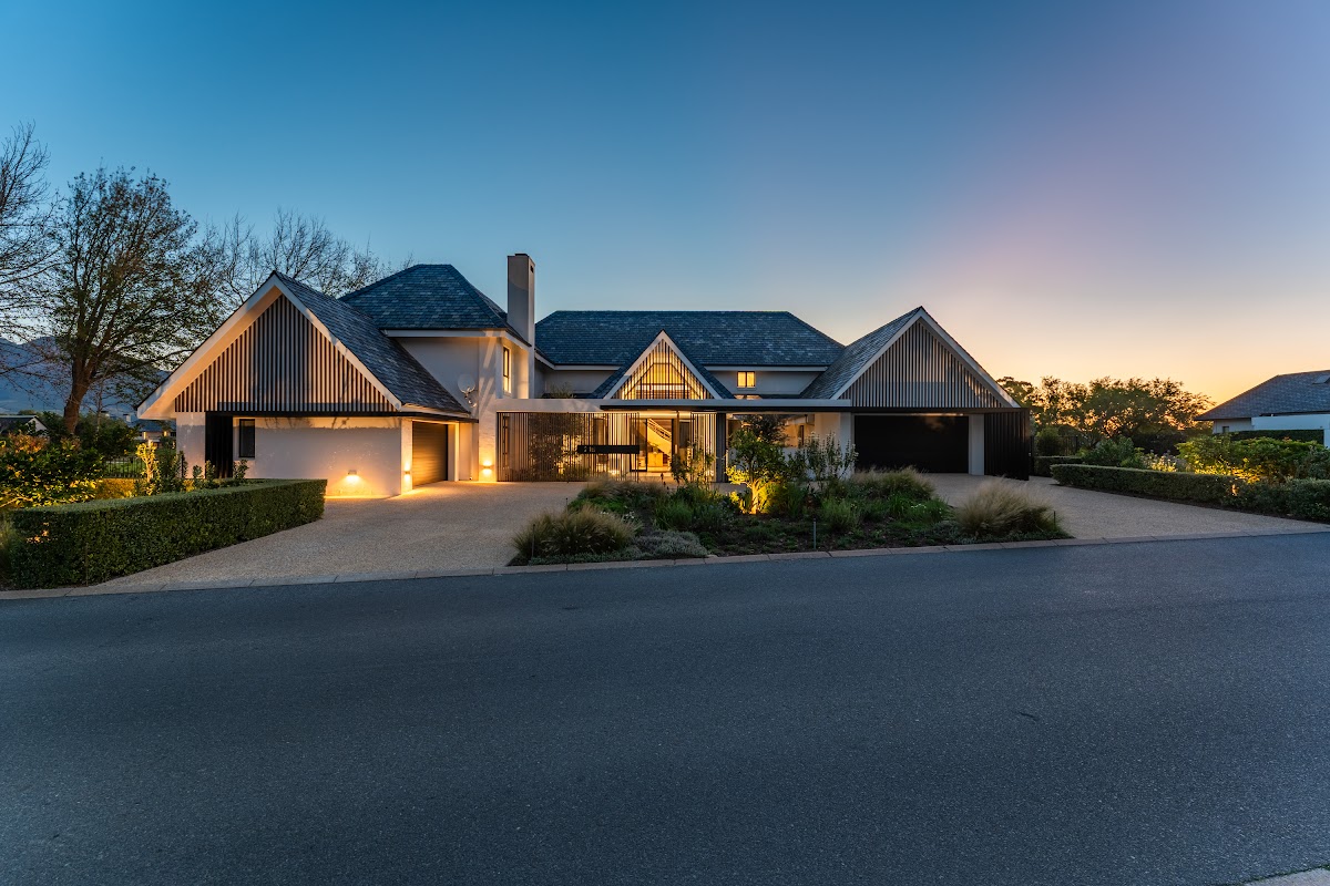 Twilight Photography in Paarl: What It Takes, What It Costs You in Time, and When to Book It