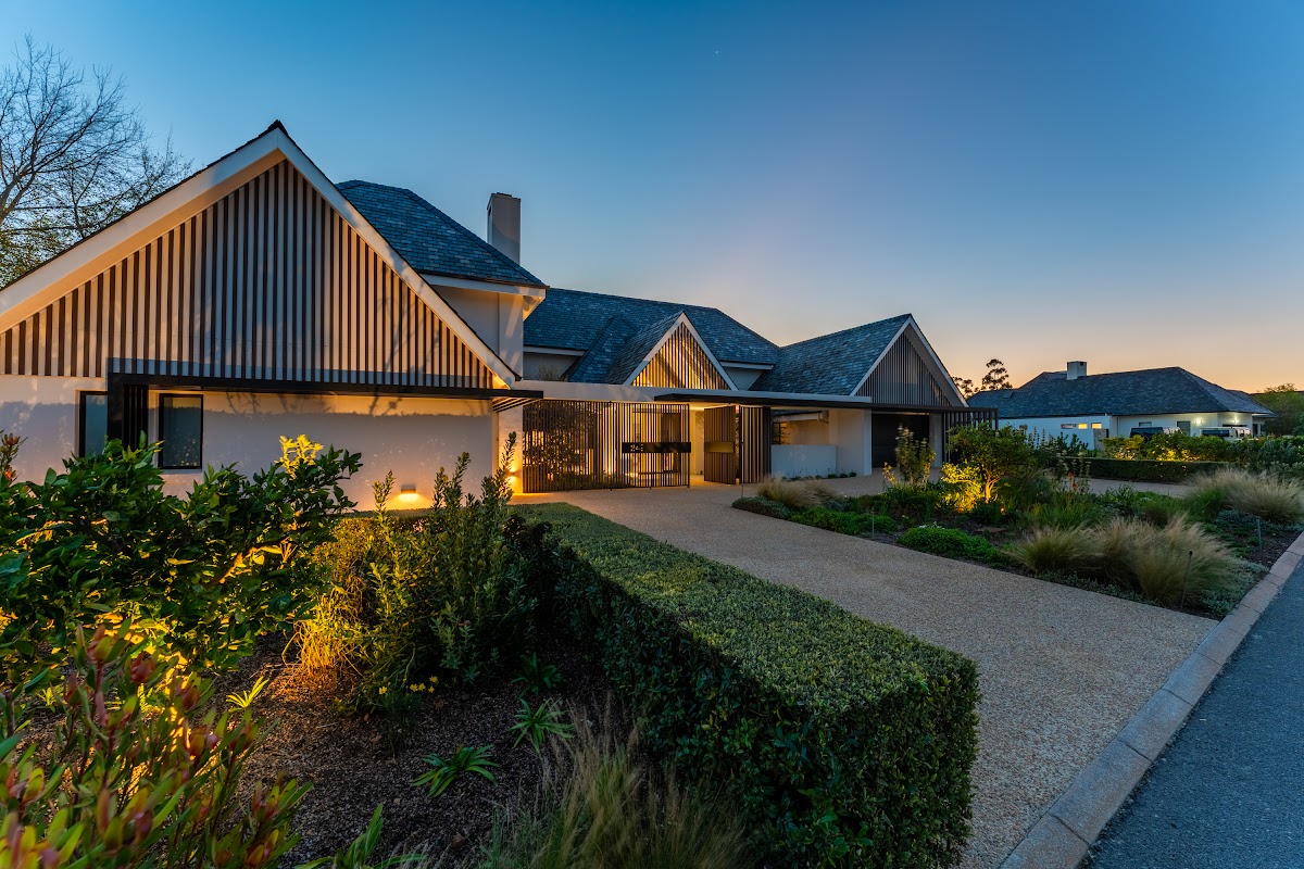 Twilight Real Estate Photography: What It Is, When to Book It, and What to Expect on the Day