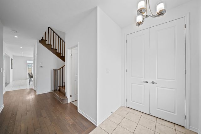 2) Hallway (1)