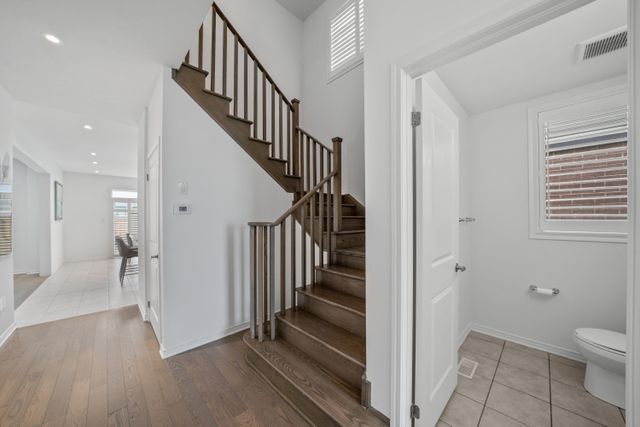 2) Hallway (2)