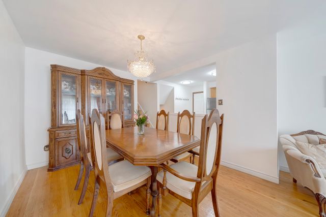 4) Dining Area (1)
