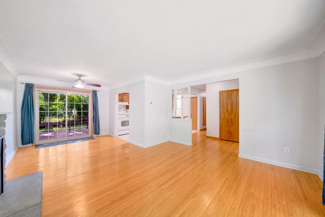 3) Living Room (2)